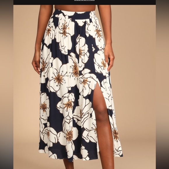 Floral two piece set - Picture 3 of 4